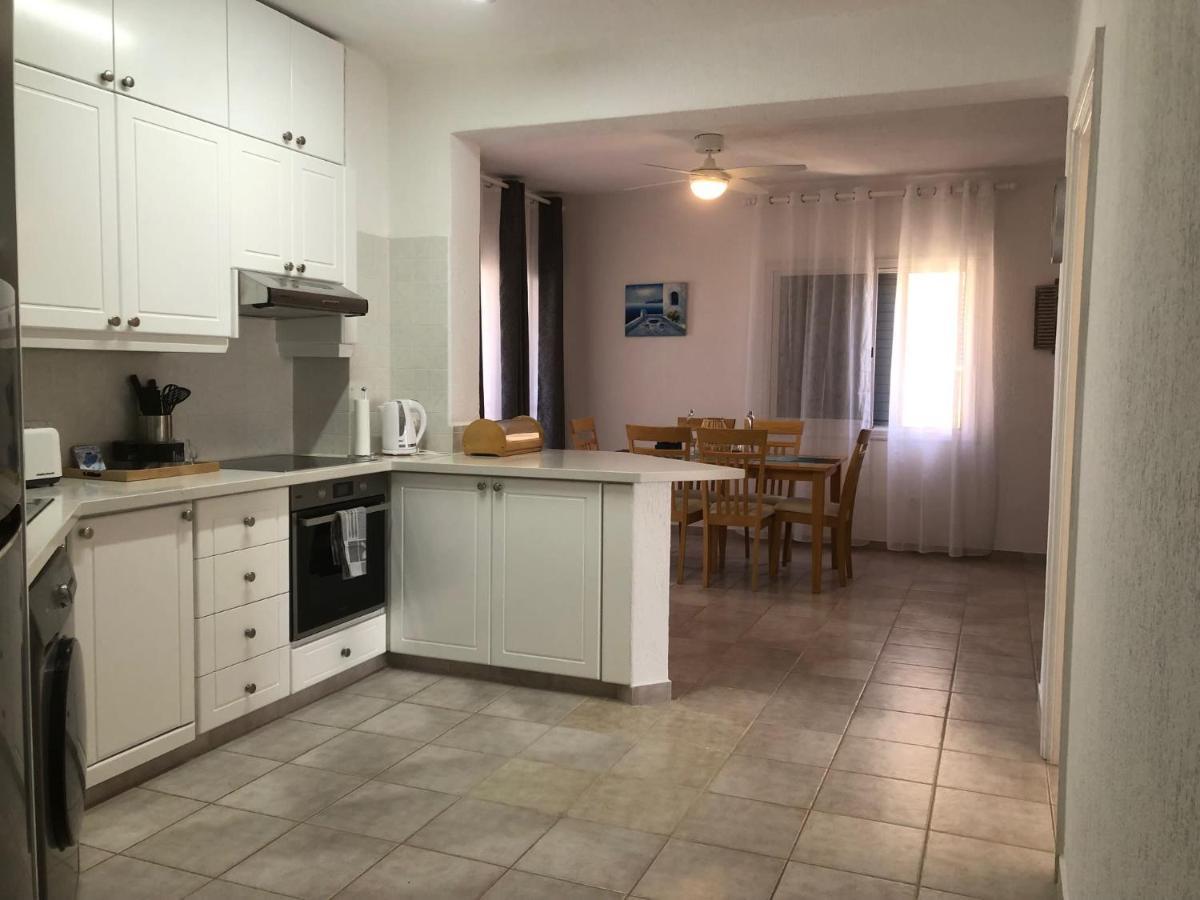 Kings Palace - Stylish, Modern 2 Bed With Sea Views Paphos Exterior foto